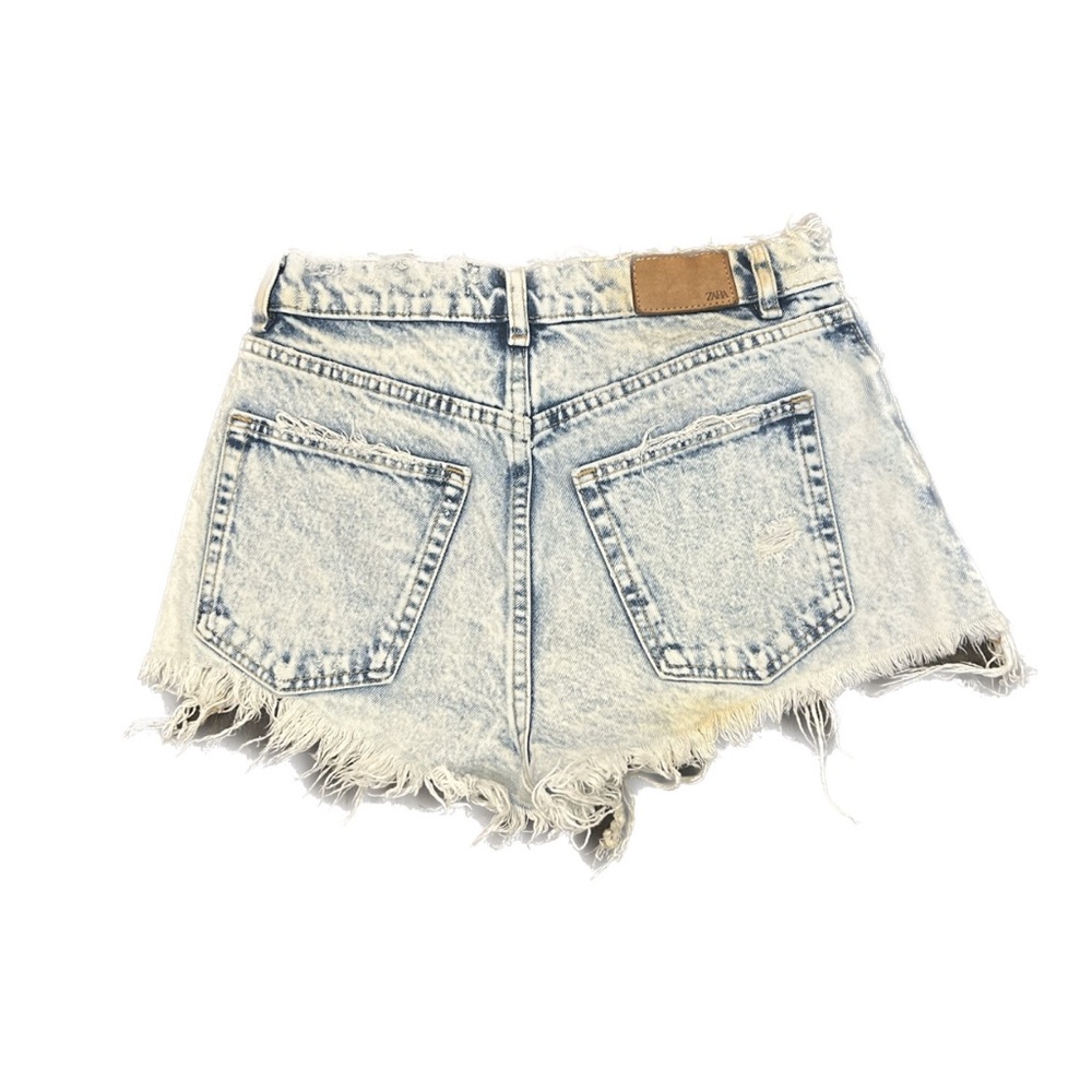ZARA RIPPED SHORT - ACID WASH - Picture 2 of 2